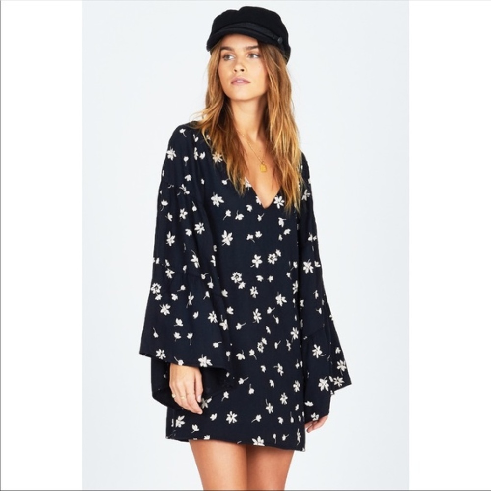 AMUSE SOCIETY / Isla Encantada Dress / Med // NWT